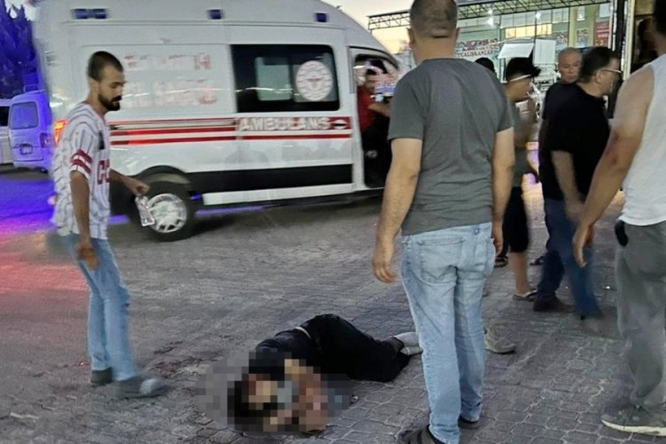Aksaray'da kamyona &ccedil;arpan motosikletli hayatını kaybetti