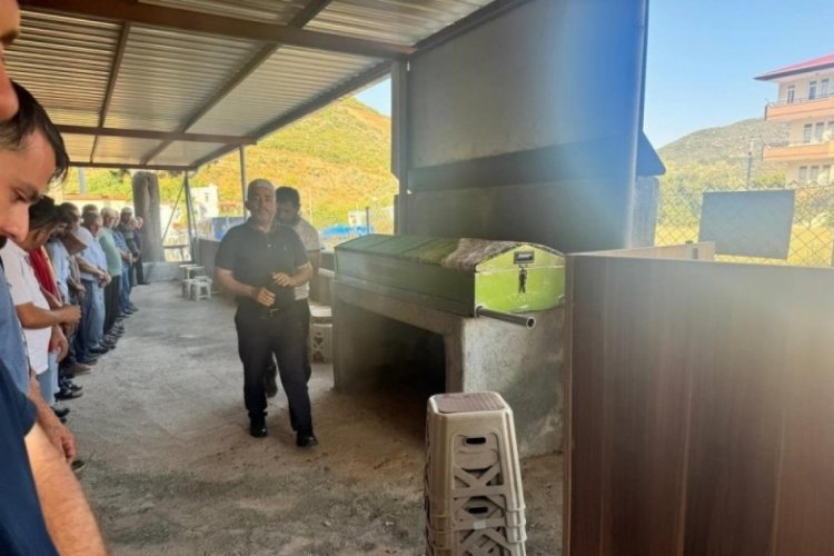 U&ccedil;uruma yuvarlanan safari cipinde hayatını kaybeden anneye veda