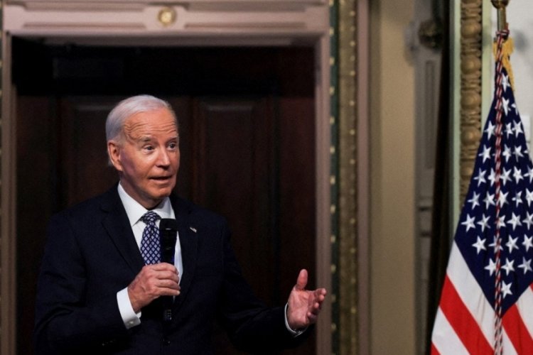 Joe Biden'dan g&uuml;ld&uuml;rmeyen şaka
