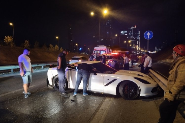 L&uuml;ks ara&ccedil; ticari taksiye &ccedil;arptı: 1 yaralı