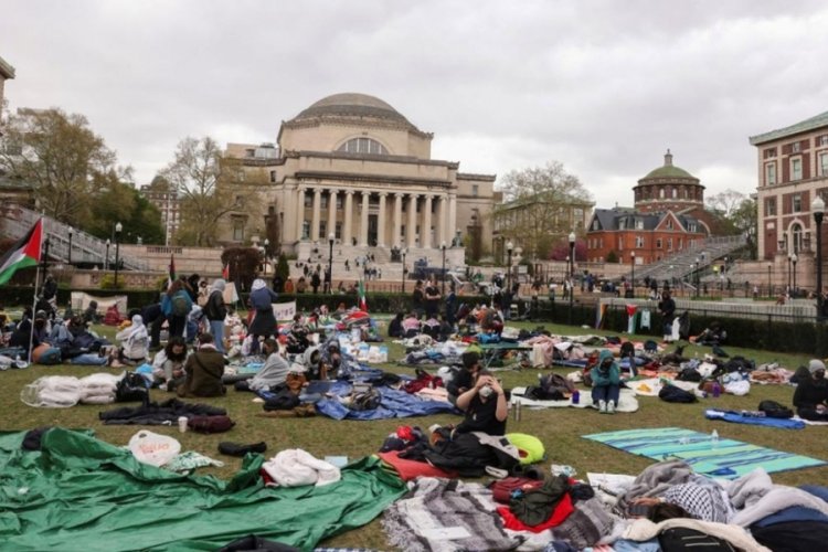 Columbia &Uuml;niversitesi Rekt&ouml;r&uuml; Shafik, Gazze protestolarından aylar sonra istifa etti
