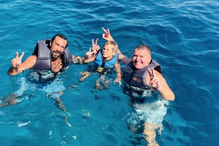 İbrahim &Ccedil;elikkol tatil paylaşımlarıyla g&uuml;ndem oldu