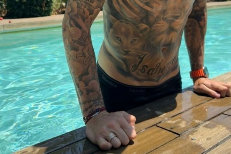 Mauro Icardi y&uuml;z&uuml;ğ&uuml;n&uuml; &ccedil;ıkarmıyor!