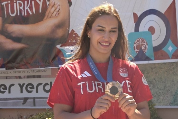 Buse Tosun &Ccedil;avuşoğlu: Mutluyum, gururluyum