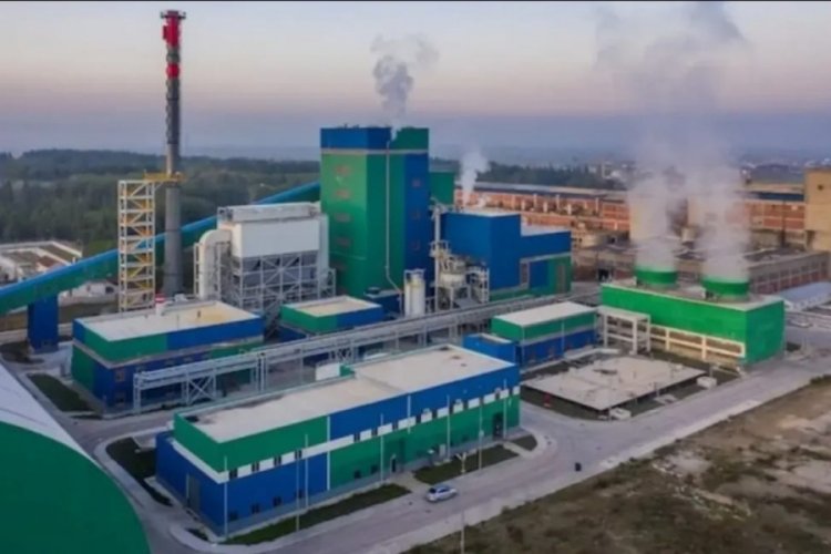 Bursa'da g&ouml;le yakın olduğu i&ccedil;in tepkilere neden&nbsp;olan Varaka Kağıt Fabrikası i&ccedil;in&nbsp;onay &ccedil;ıktı