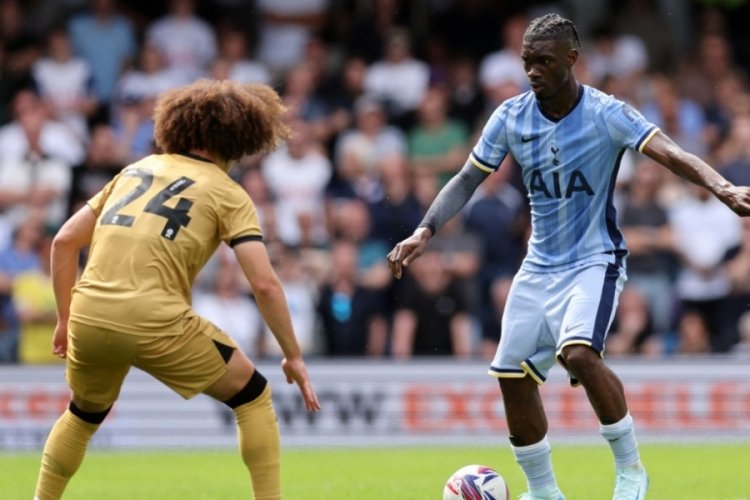 G&uuml;lme gazı soluyan Tottenham'lı futbolcu 1 ma&ccedil; ceza aldı
