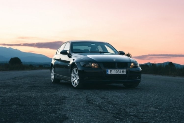 BMW 1,3 milyon aracı geri &ccedil;ağıracak