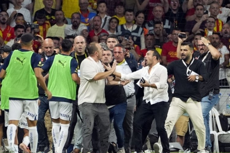 Ali Ko&ccedil;'a saldıran o kişinin kimliği ortaya &ccedil;ıktı