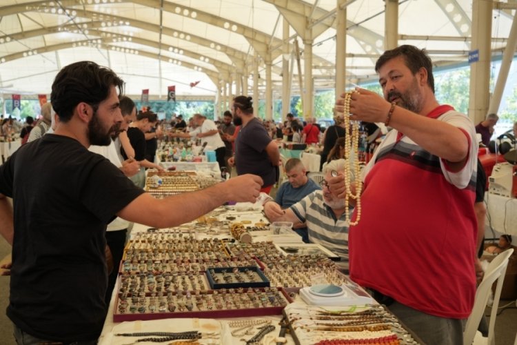 Antika d&uuml;nyası Bursa'da buluştu