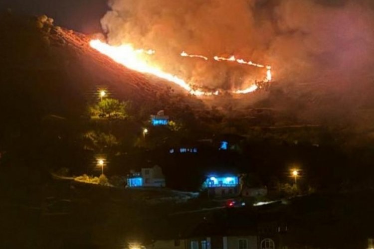 Kayseri'de havai fişekten &ccedil;ıktığı iddia edilen yangın korkuttu