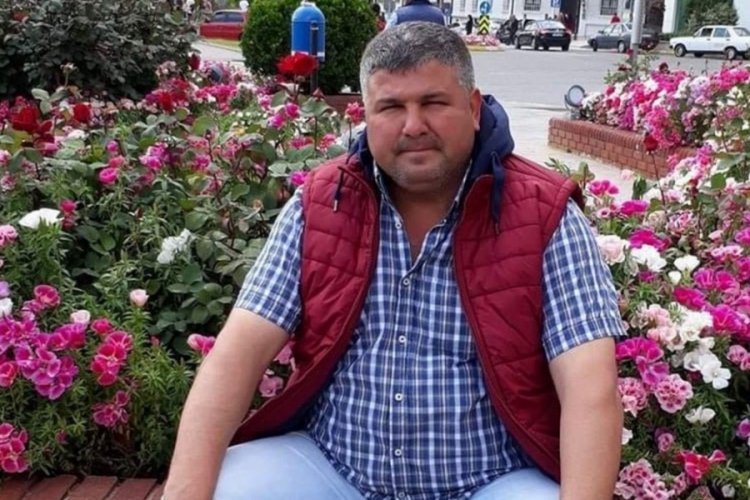 Kavgayı ayırmak isteyen kişi, g&ouml;ğs&uuml;ne aldığı bı&ccedil;ak darbesiyle hayatını kaybetti