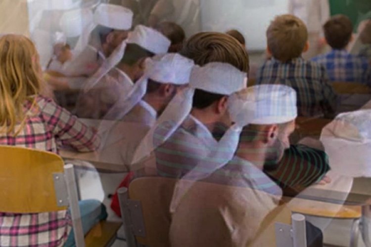 Bursa'da tarikat k&uuml;&ccedil;&uuml;k &ccedil;ocukları hedef aldı! Veliler Serkan &ouml;ğretmen i&ccedil;in ayaklandı