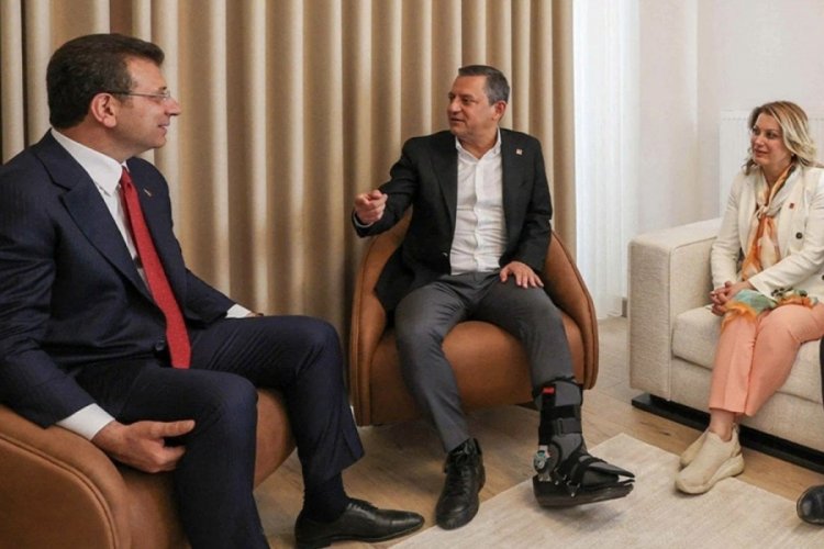 &Ouml;zg&uuml;r &Ouml;zel, ayağından vuruldu iddialarına yanıt verdi