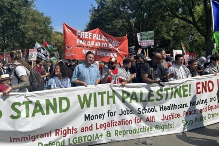 Demokrat Parti Kongresi, İsrail protestoları eşliğinde Chicago'da başladı