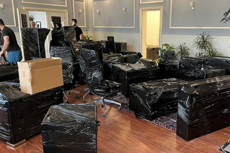 Antalya'da belediye başkanının makam koltuğu ve masası haczedildi