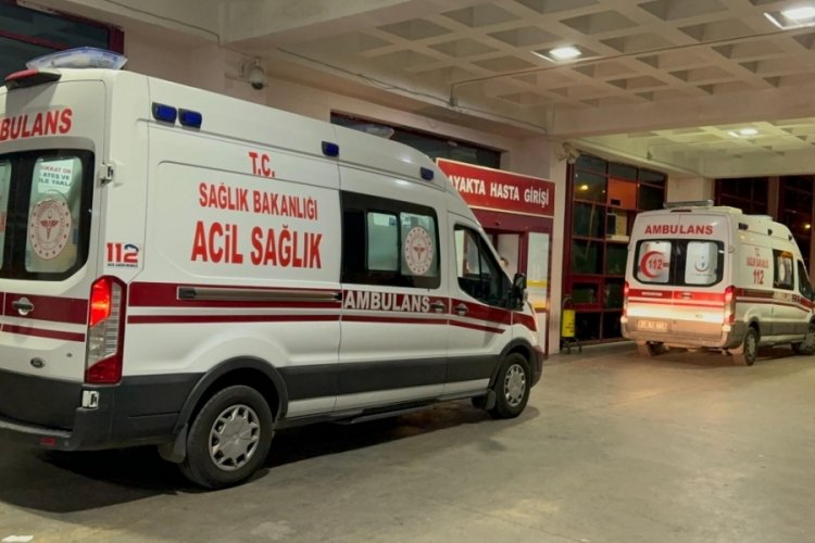 Diyarbakır'da &ccedil;ıkan silahlı kavga hastanede de devam etti! 6 yaralı