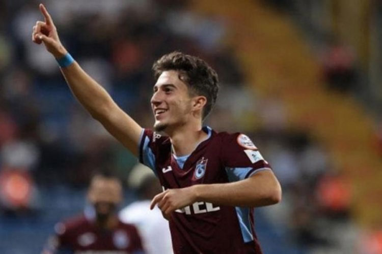 Trabzonspor'da 2 futbolcuyla yol ayrımı
