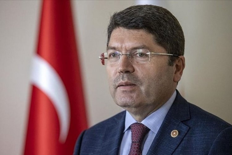 Adalet Bakanı Tun&ccedil; Manisa'da kadına şiddet ş&uuml;phelisinin tutuklandığını a&ccedil;ıkladı