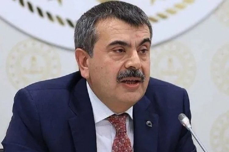 Bakan Tekin a&ccedil;ıkladı! Okulların a&ccedil;ılması erteleniyor mu?