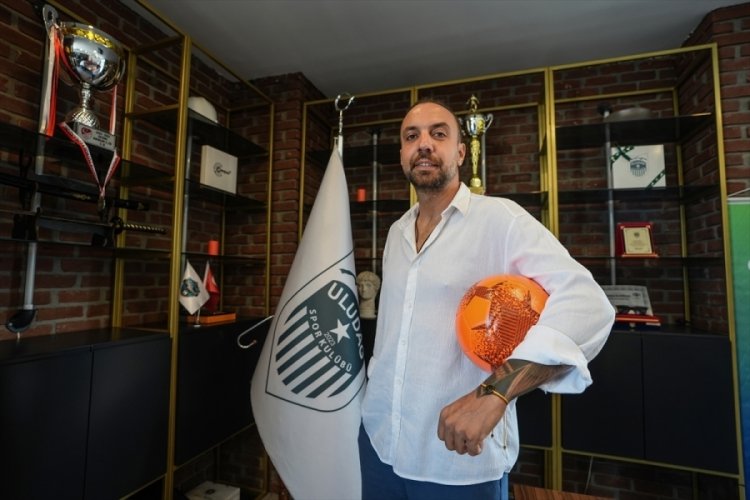 Bursalı Sercan Yıldırım yeşil sahalara teknik adam olarak d&ouml;nmeyi hedefliyor