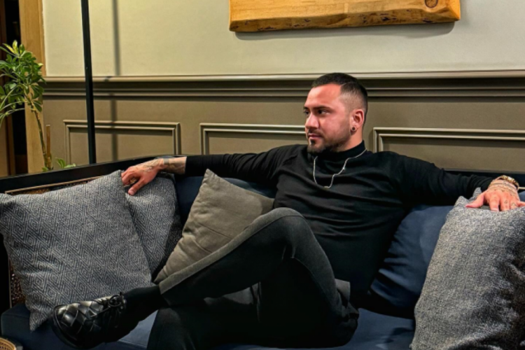 G&uuml;ndemin en tepesinde olan G&ouml;khan &Ccedil;ıra kimdir? G&ouml;khan &Ccedil;ıra ka&ccedil; yaşında? G&ouml;khan &Ccedil;ıra nereli?