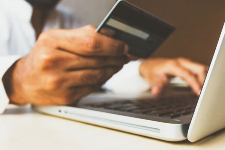 Kart ile &ouml;demeler temmuz ayında 1,42 trilyon lira oldu