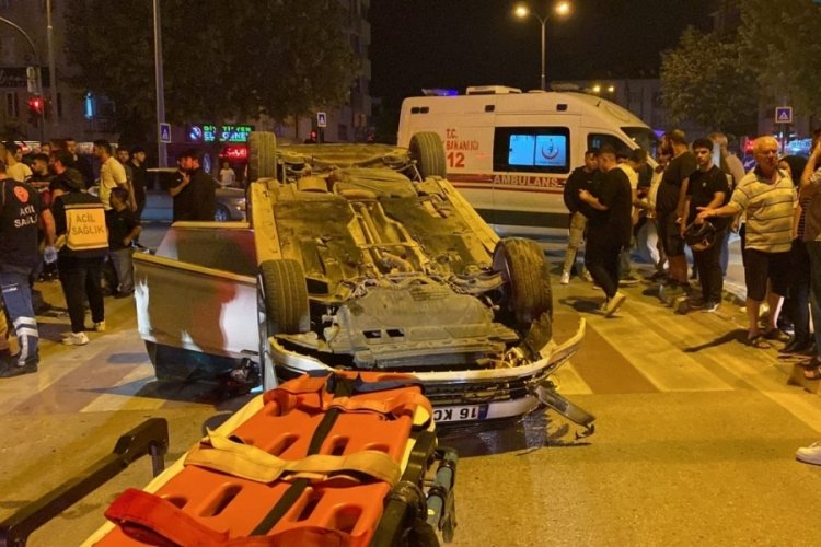 Bursa'da alkoll&uuml; s&uuml;r&uuml;c&uuml;s&uuml;n&uuml;n arkadaşı: Yarın askere gidiyor, alkolmetreyi &uuml;flemesin