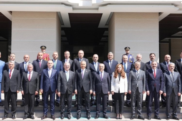 Bakan Yerlikaya, 23 ilin emniyet m&uuml;d&uuml;r&uuml;n&uuml; kabul etti