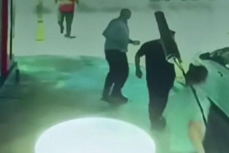 İstanbul Pendik'te silahlı &ccedil;atışma! 1 &ouml;l&uuml; 5 yaralı