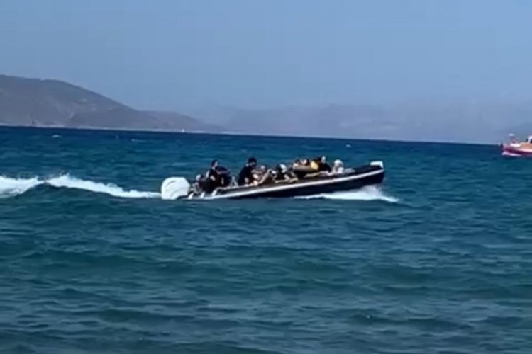 Turistlerin g&ouml;z&uuml; &ouml;n&uuml;nde m&uuml;ltecilerin ka&ccedil;ışı herkesi şok etti