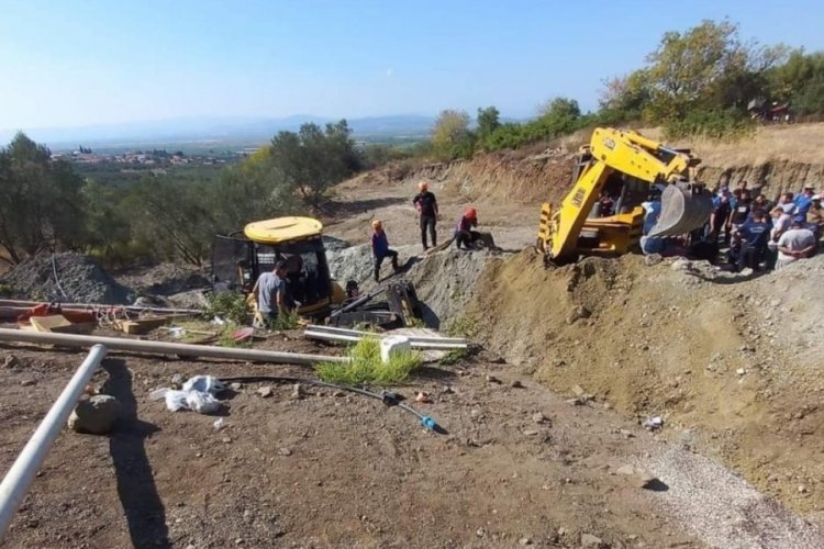 Manisa'da su kuyusu a&ccedil;arken g&ouml;&ccedil;&uuml;k altında kalan gen&ccedil; hayatını kaybetti