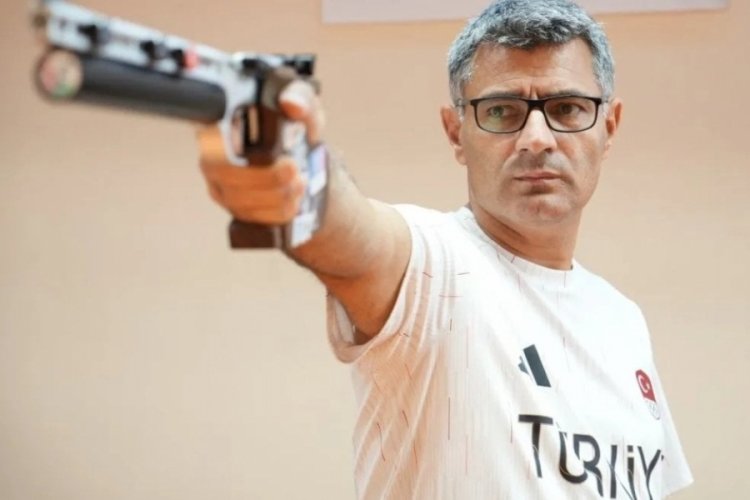 Yusuf Dike&ccedil; annesiyle ilgili yapılan yorumlara yanıt verdi