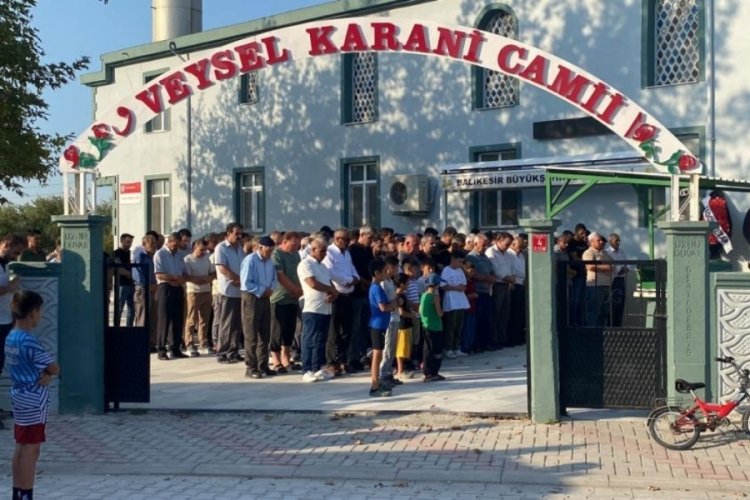 Babasının &ouml;ld&uuml;rd&uuml;ğ&uuml; Eylem Sevilen son yolculuğuna uğurlandı