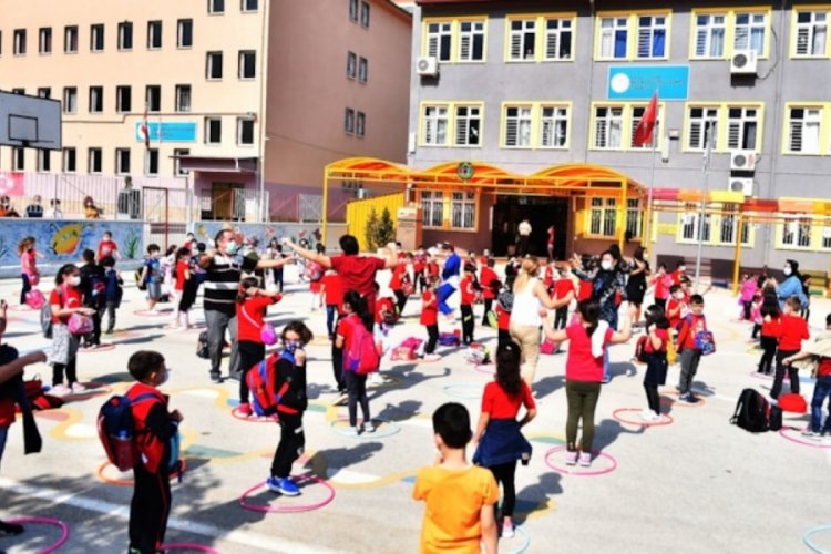 Okul bah&ccedil;eleri ihale ile kiraya &ccedil;ıktı iddiası