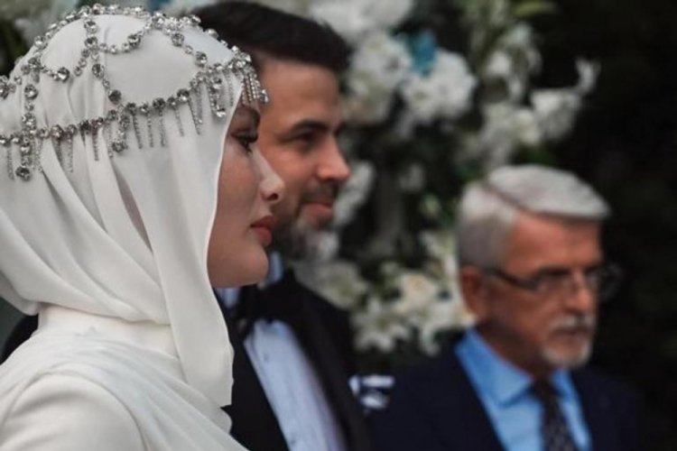 Reshad Strik'ten Gamze &Ouml;z&ccedil;elik'e: Elhamd&uuml;lillah... Doğum g&uuml;n&uuml;n kutlu olsun hatunum benim