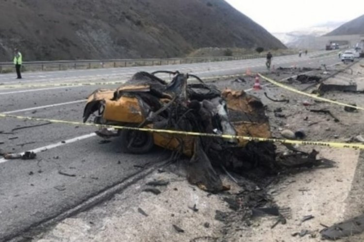 Erzincan'daki trafik kazasında &ouml;l&uuml; sayısı 5'e y&uuml;kseldi