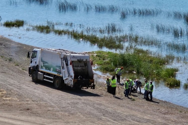 Elazığ'da hazar g&ouml;l&uuml; &ccedil;evresinde temizlik seferberliği!