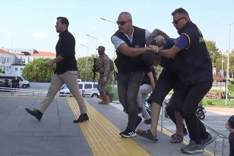 Eşini d&ouml;v&uuml;p &ouml;ld&uuml;rm&uuml;şt&uuml;! Adliyeye sevk edildi