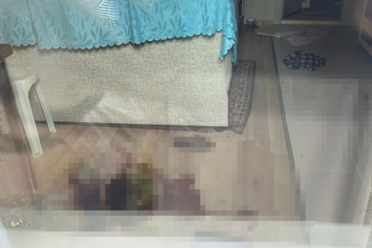 Bursa'da kan donduran olay: Babasını &ouml;ld&uuml;rd&uuml;, annesini ağır yaraladı