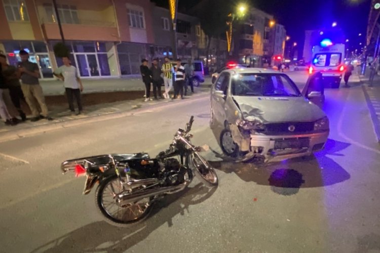 Konya'da otomobil ile motosiklet &ccedil;arpıştığı kazada 2 kişi yaralandı