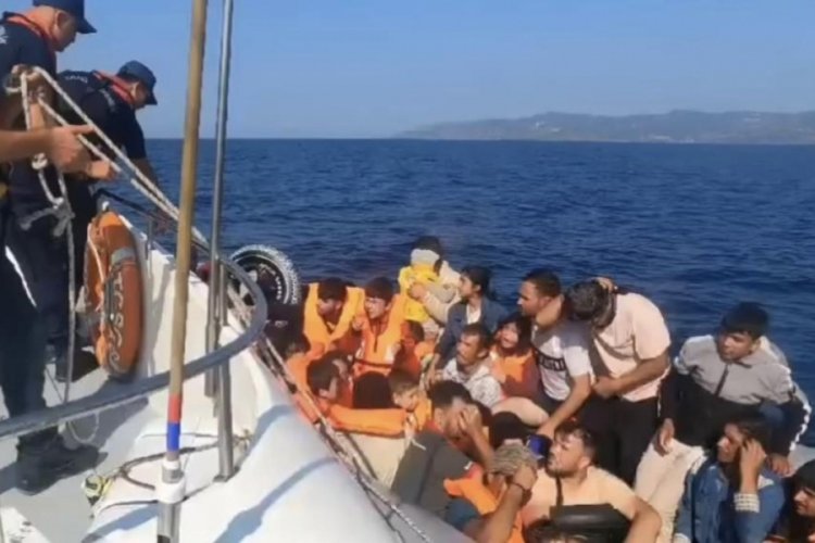 &Ccedil;anakkale Ayvacık a&ccedil;ıklarında 96 ka&ccedil;ak g&ouml;&ccedil;men yakalandı