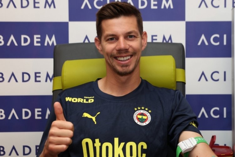 Fenerbah&ccedil;e'den ayrılmak isteyen Miha Zajc ve Luan Peres i&ccedil;in Ey&uuml;pspor'dan teklif