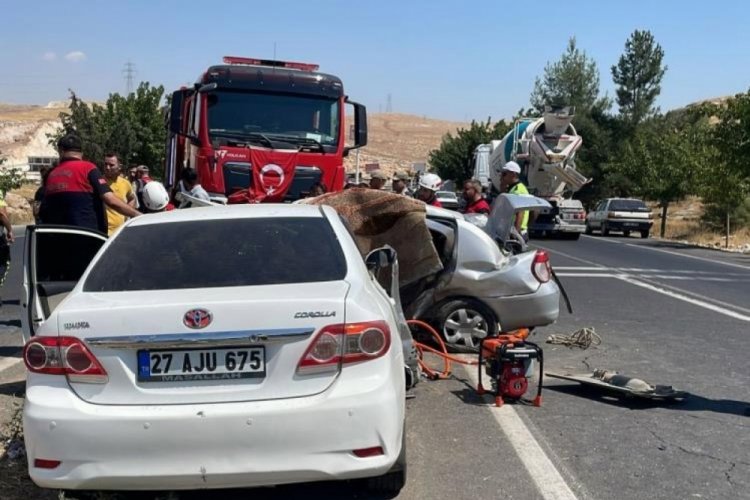 Şanlıurfa'da trafik kazasında bir kişi &ouml;ld&uuml;, 7 kişi yaralandı
