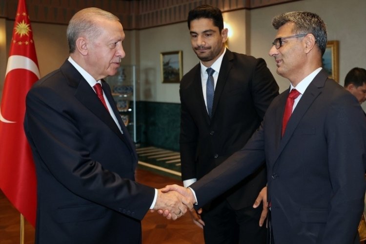 Cumhurbaşkanı Erdoğan, Olimpiyatlarda başarılı olan sporcuları kabul etti