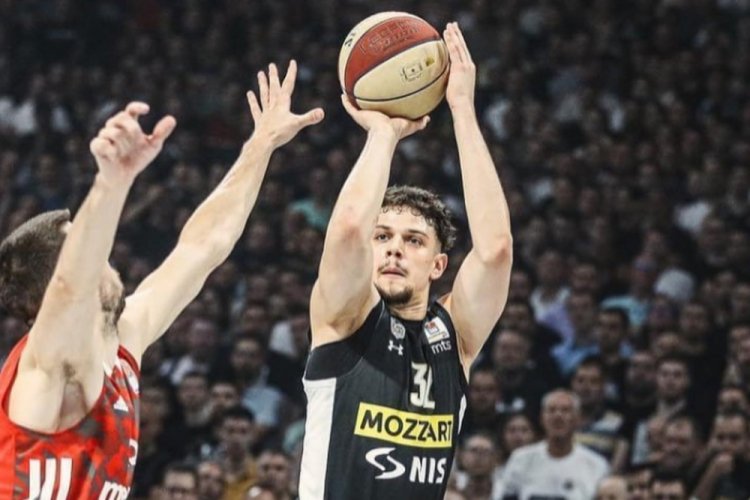 TOFAŞ Basketbol Uros Trifunovic ile anlaştı