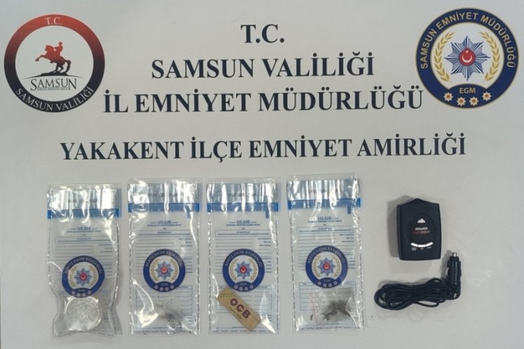 Samsun'da &ccedil;ok sayıda uyuşturucu ve sahte para ele ge&ccedil;ti