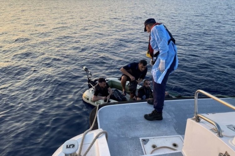 &Ccedil;anakkale'de 4 ka&ccedil;ak g&ouml;&ccedil;men kurtarıldı