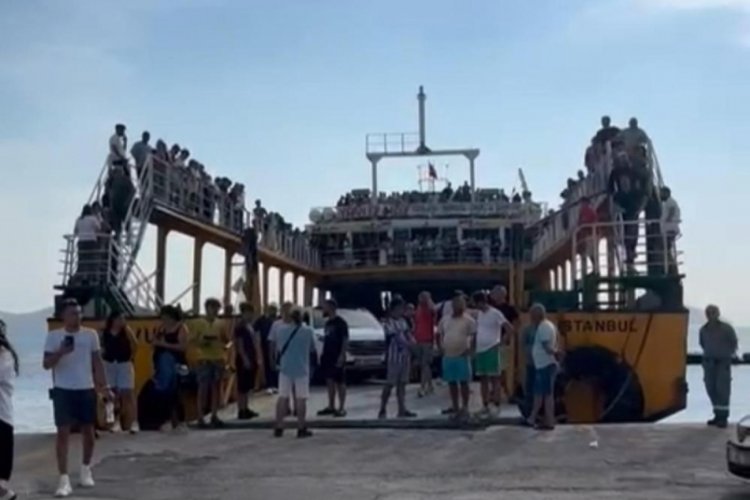 Gemideki fazla yolcu taşımacılığı, seferi aksattı