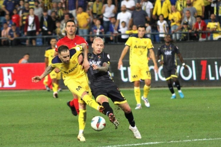 Trendyol 1. Lig: MKE Ankarag&uuml;c&uuml;: 2 - İstanbulspor: 1