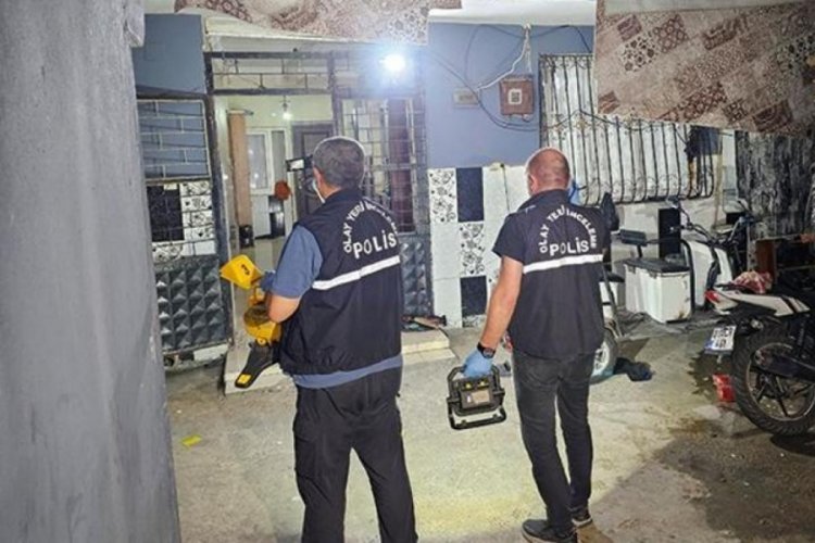 Adana'da yatağında uyurken silahlı saldırıya uğradı